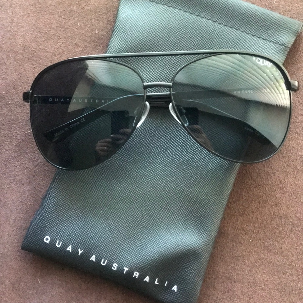 Quay Australia sun glasses